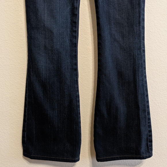 Adriano Goldschmied AG Women's Size 26 R Jeans The Legend Dark Wash Flare. - Picture 3 of 9